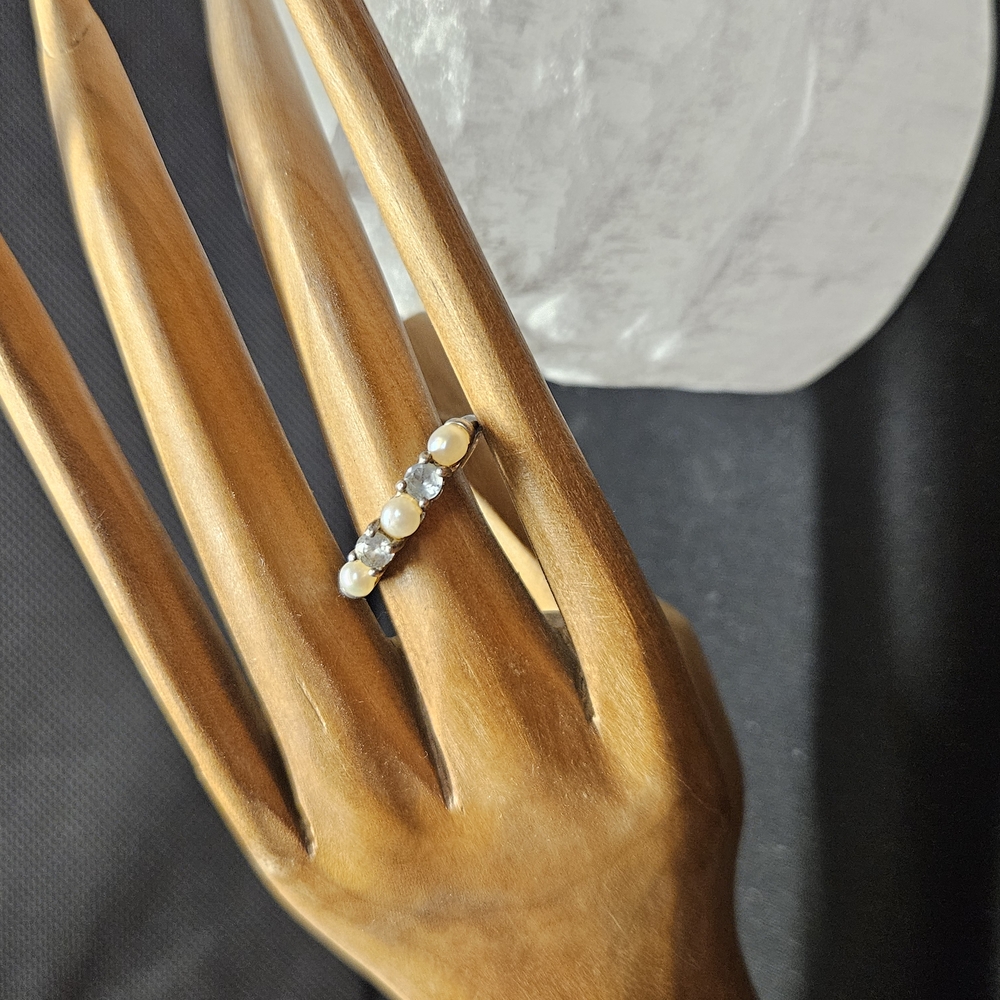 Elegant Pearl, Aquamarine and Silver Ring